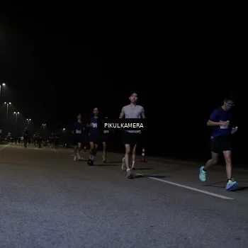 Runner Photo 7515646