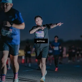 Runner Photo 7515648