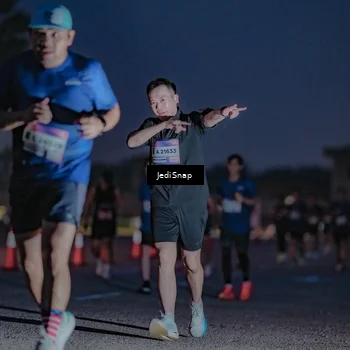 Runner Photo 7515650