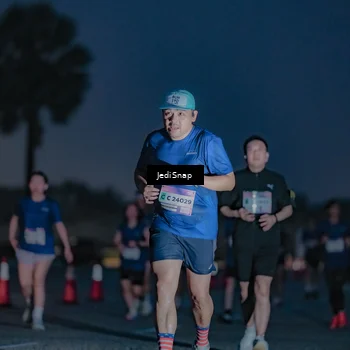 Runner Photo 7515651