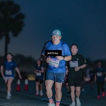 Runner Photo 7515652