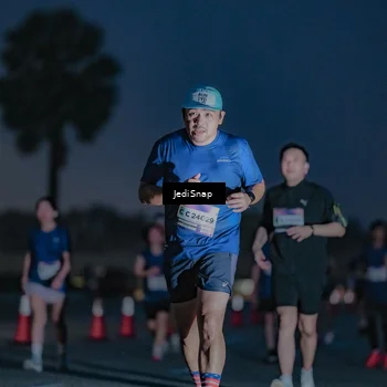 Runner Photo 7515655