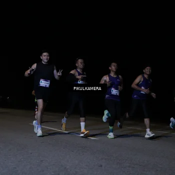 Runner Photo 7515656