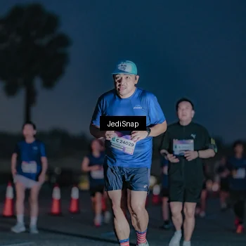 Runner Photo 7515660