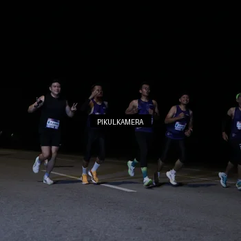 Runner Photo 7515661