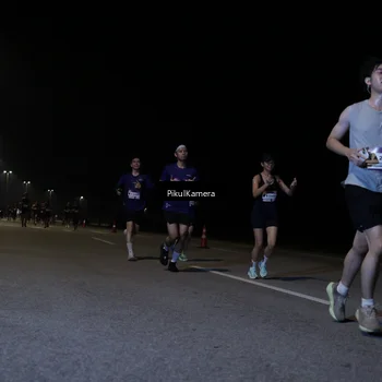 Runner Photo 7515666