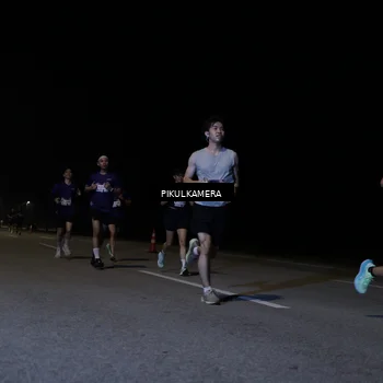 Runner Photo 7515674