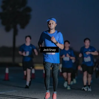 Runner Photo 7515712