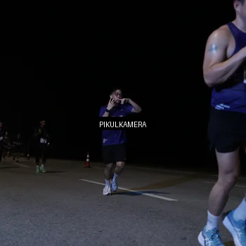 Runner Photo 7515725