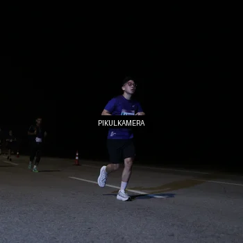 Runner Photo 7515728