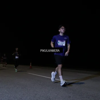 Runner Photo 7515735