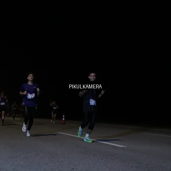 Runner Photo 7515736