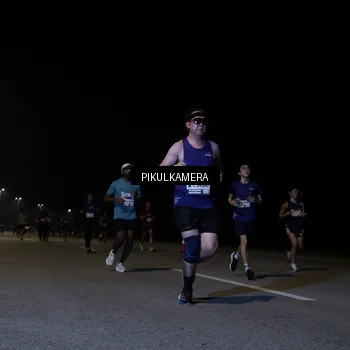 Runner Photo 7515752