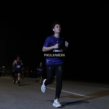 Runner Photo 7515753