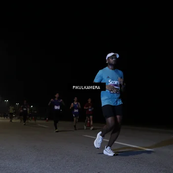 Runner Photo 7515772