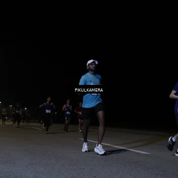 Runner Photo 7515793