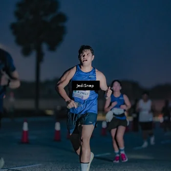 Runner Photo 7515795
