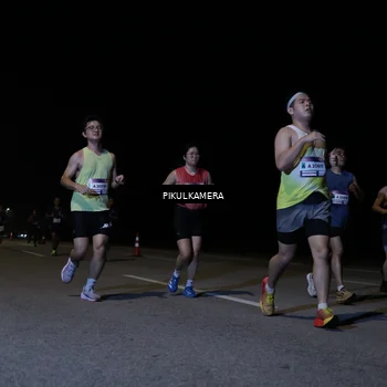Runner Photo 7515832
