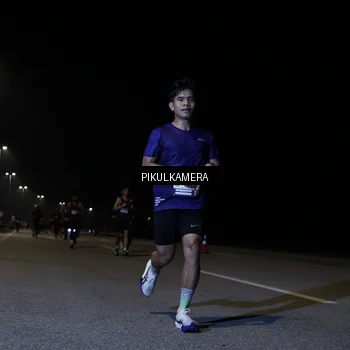 Runner Photo 7515916