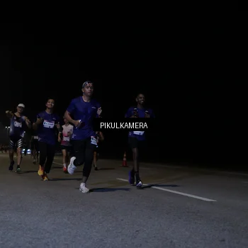 Runner Photo 7515956
