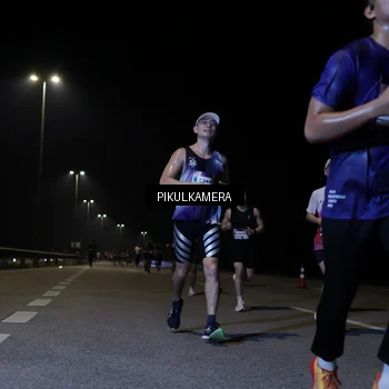 Runner Photo 7515975