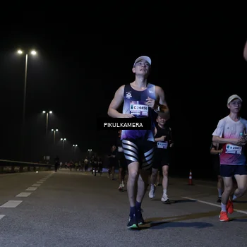 Runner Photo 7515981