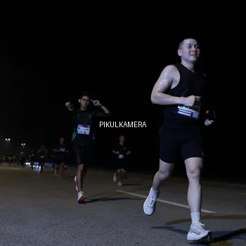 Runner Photo 7515986