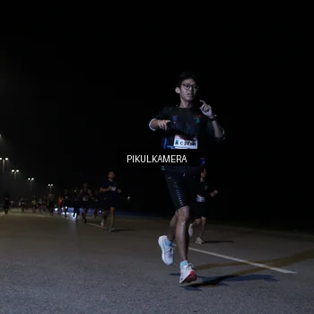 Runner Photo 7515993