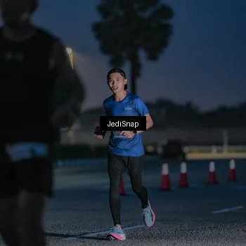 Runner Photo 7515995