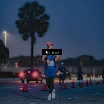 Runner Photo 7516003