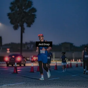 Runner Photo 7516022
