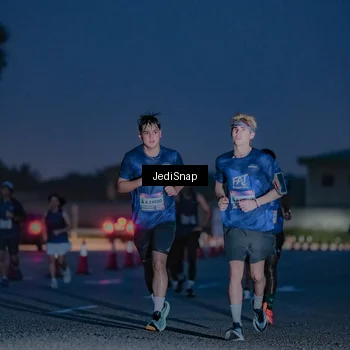 Runner Photo 7516028