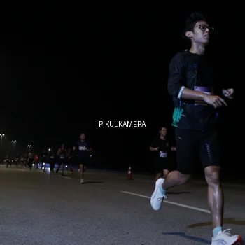 Runner Photo 7516034