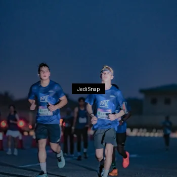 Runner Photo 7516041