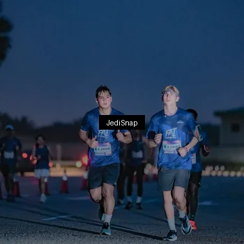 Runner Photo 7516042