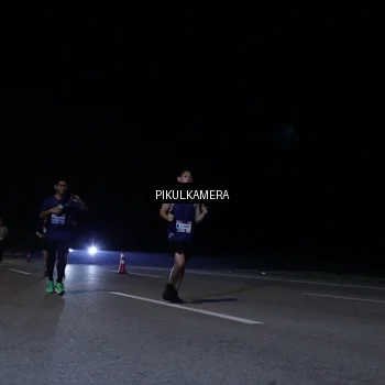 Runner Photo 7516043