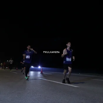 Runner Photo 7516046