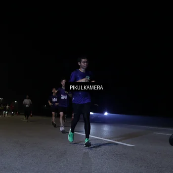 Runner Photo 7516056