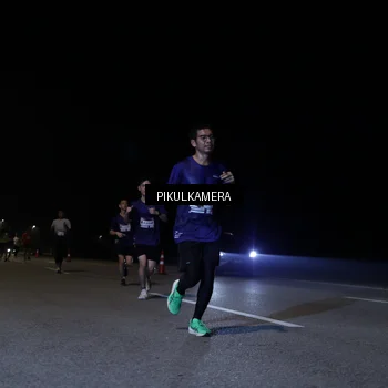 Runner Photo 7516057