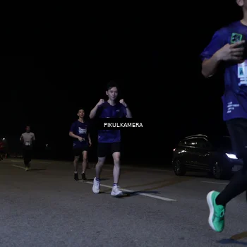 Runner Photo 7516065