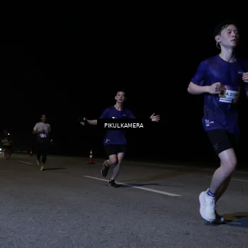 Runner Photo 7516067