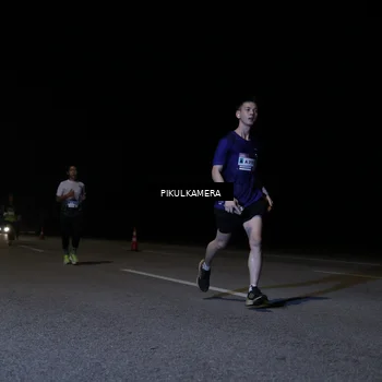 Runner Photo 7516075