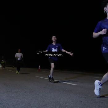 Runner Photo 7516076
