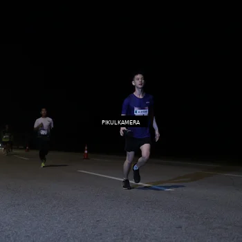 Runner Photo 7516077