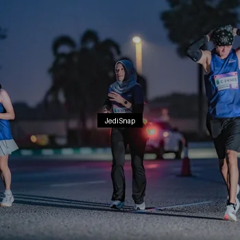 Runner Photo 7516081