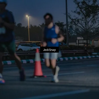 Runner Photo 7516090