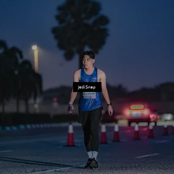 Runner Photo 7516093