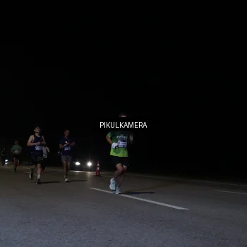 Runner Photo 7516098