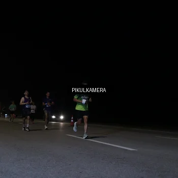 Runner Photo 7516101