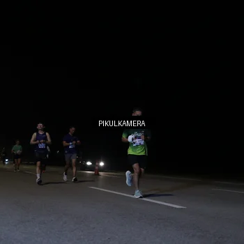 Runner Photo 7516106